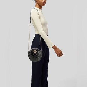 Gucci | GG Marmont Mini Round Leather Shoulder Bag in Black with Gold Chain